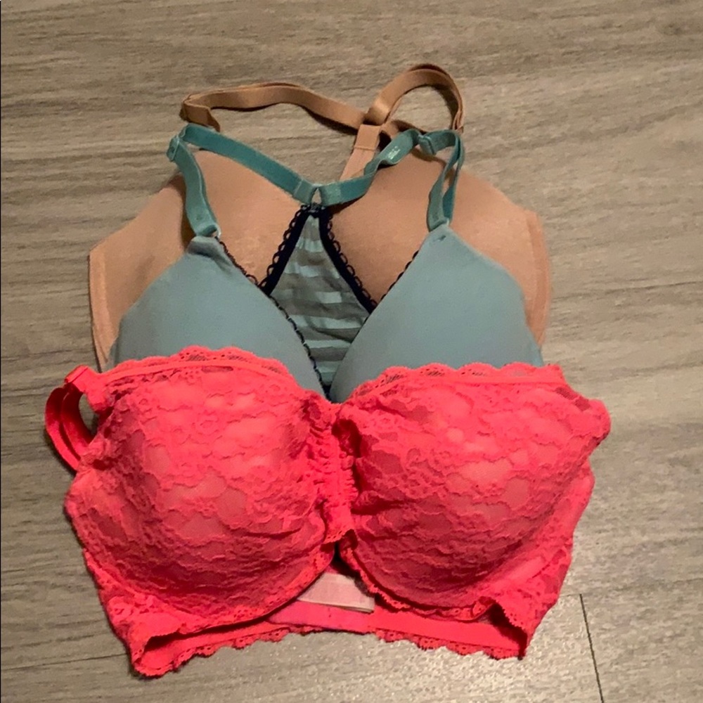 Bra Bundle 32DD - Picture 3 of 3